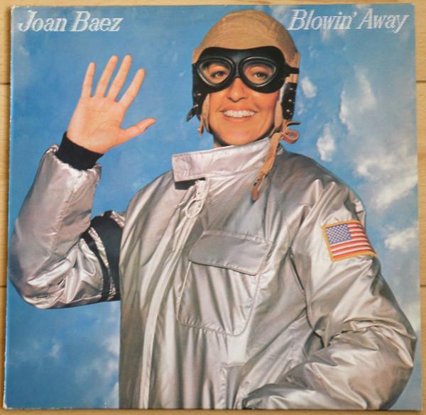 Joan Baez - Blowin' Away