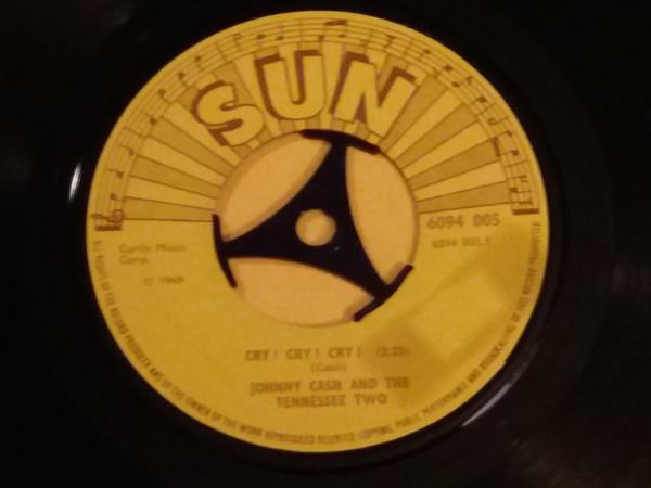 Johnny Cash & The Tennessee Two - Cry! Cry! Cry!