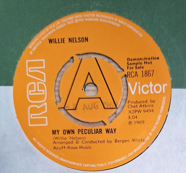 Willie Nelson - My Own Peculiar Way